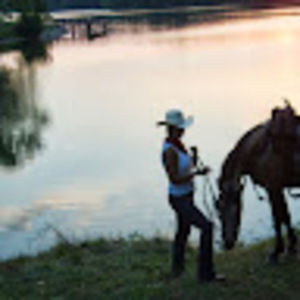 Meet your Posher, Cynthia